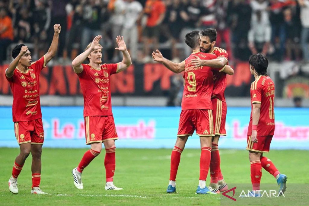 Persija-Jakarta-kalahkan-Persik-Kediri-261026-fzn-18