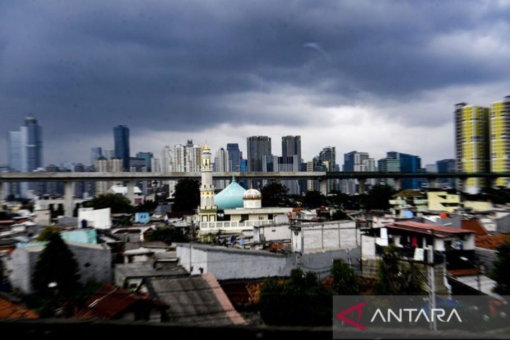 Waspada-Cuaca-Buruk-Di-Jakarta-230126-Adm-6