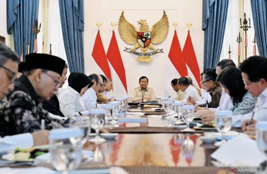 Prabowo perintahkan bantuan beras dilanjutkan hingga Desember 2026