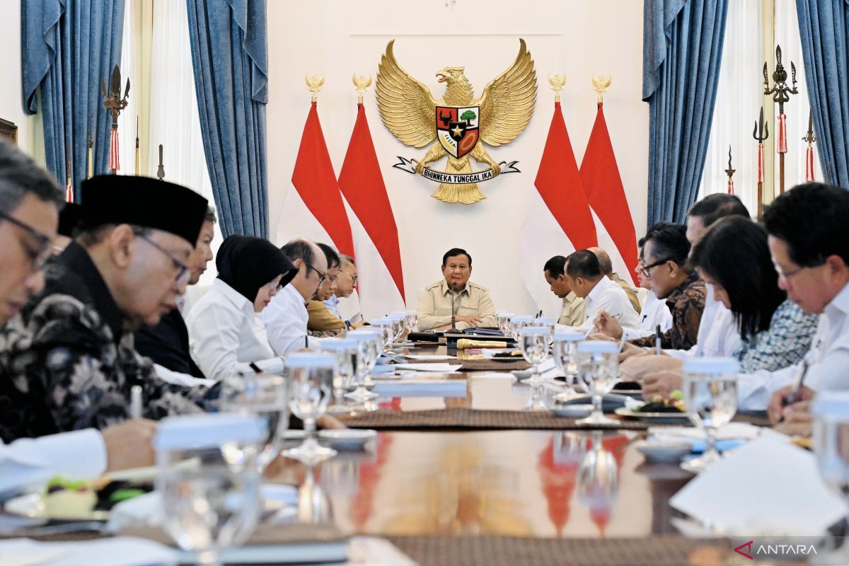 Prabowo perintahkan bantuan beras dilanjutkan hingga Desember 2026
