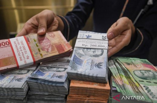 Rupiah pada Selasa pagi melemah jadi Rp17.645 per dolar AS