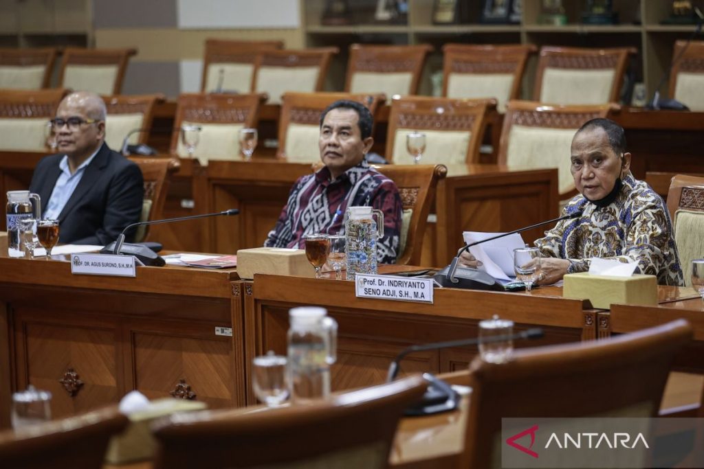 rdpu-komisi-iii-dpr-bahas-ruu-perampasan-aset-2863576